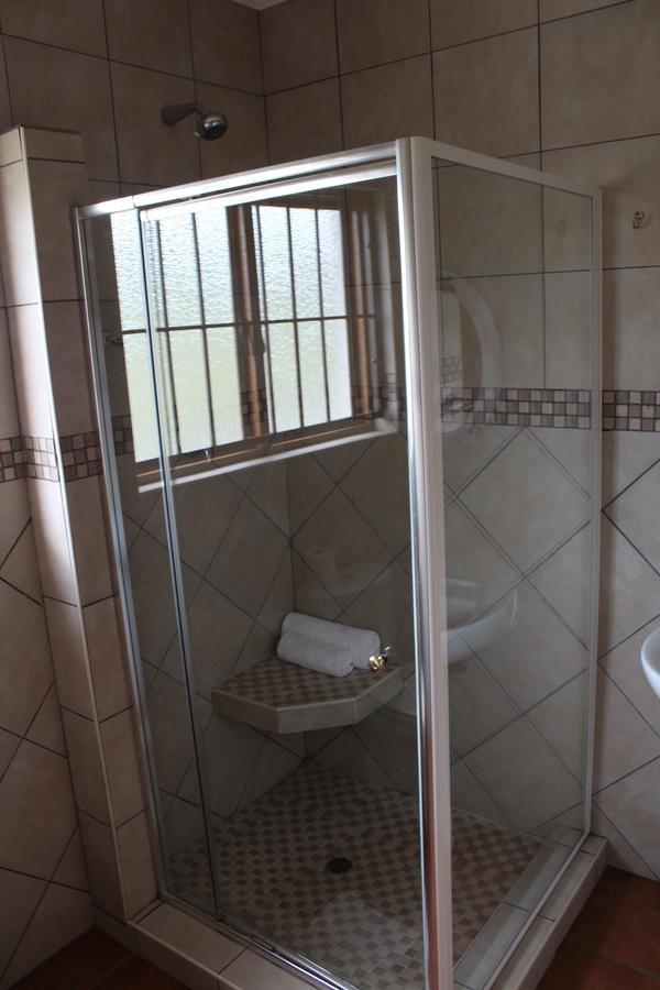Hotel Bottom Of Boden Benoni Exterior foto