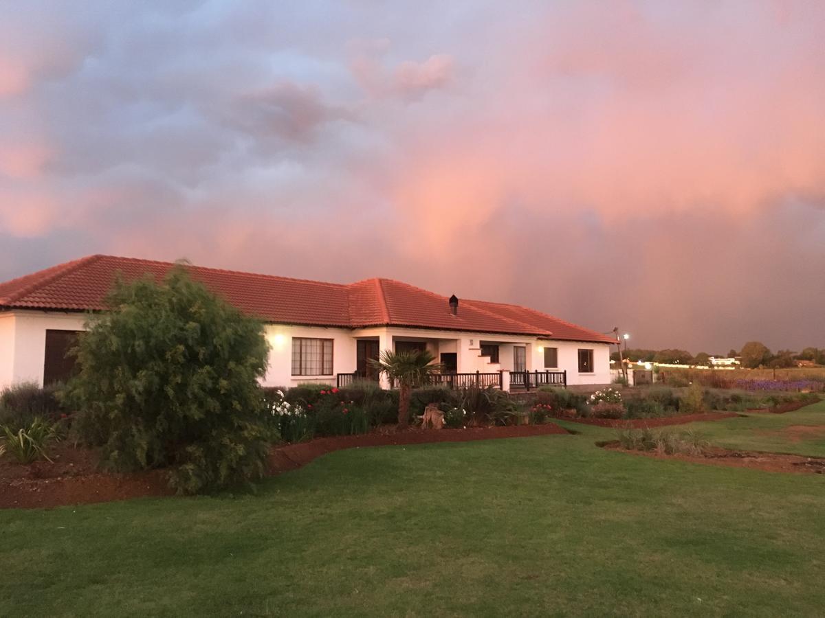 Hotel Bottom Of Boden Benoni Exterior foto